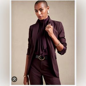 NWT Banana Republic Factory Sculpted Suit Blazer in Midnight Lily, Size 10